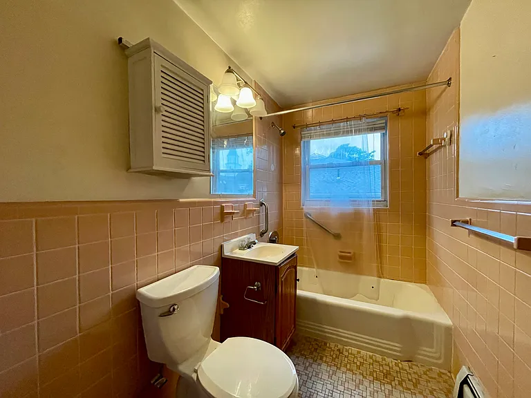 39 Montvale Ave #9 — Photo 6