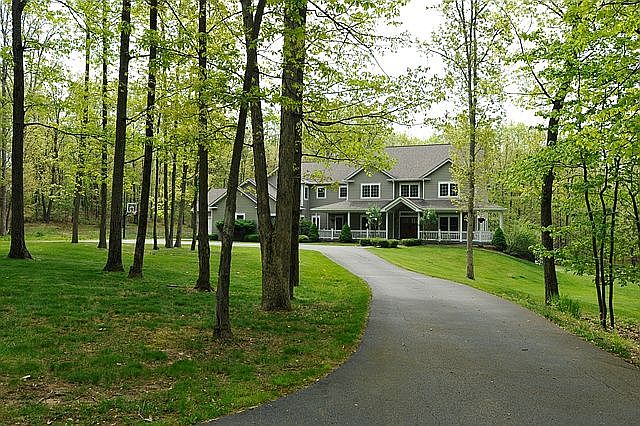 1st image of 153 Estates Dr