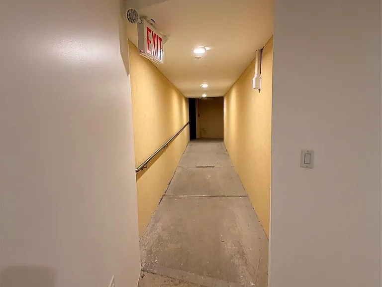 8713 Homelawn St — Photo 1