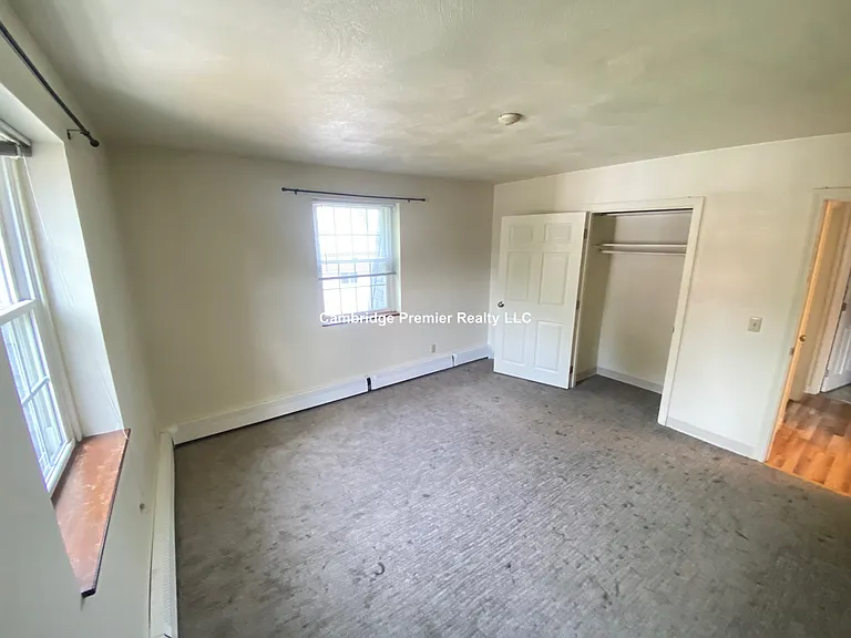 148 Sycamore St #11 — Photo 11