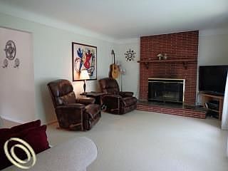 3rd image of 1025 Englewood Ave