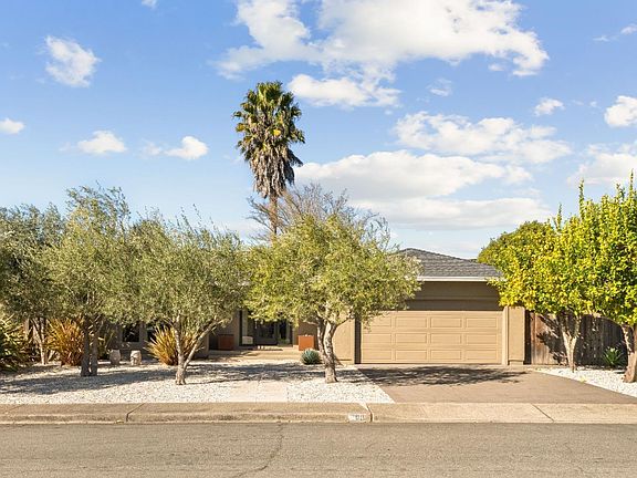 2nd image of 789 Cordilleras Drive