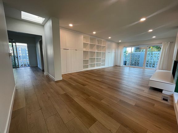 Living room without furniture