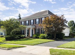 7043 Cunningham Dr, New Albany, OH 43054