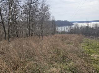 0 Cleburne Point Prince Phillip Flt #9/8, Waverly, TN 37185