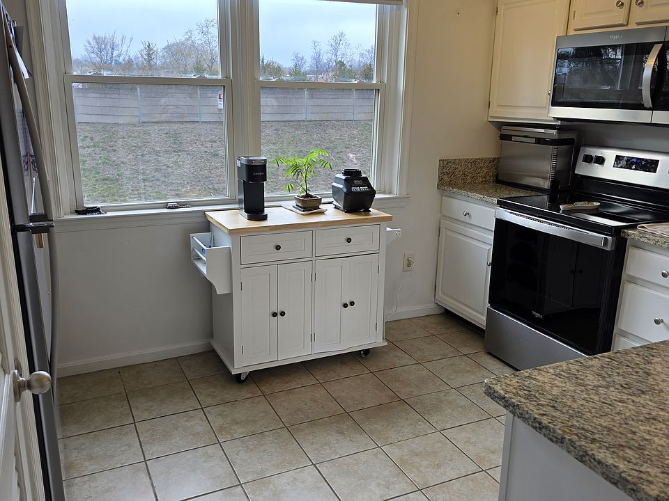Entrance to kitchen