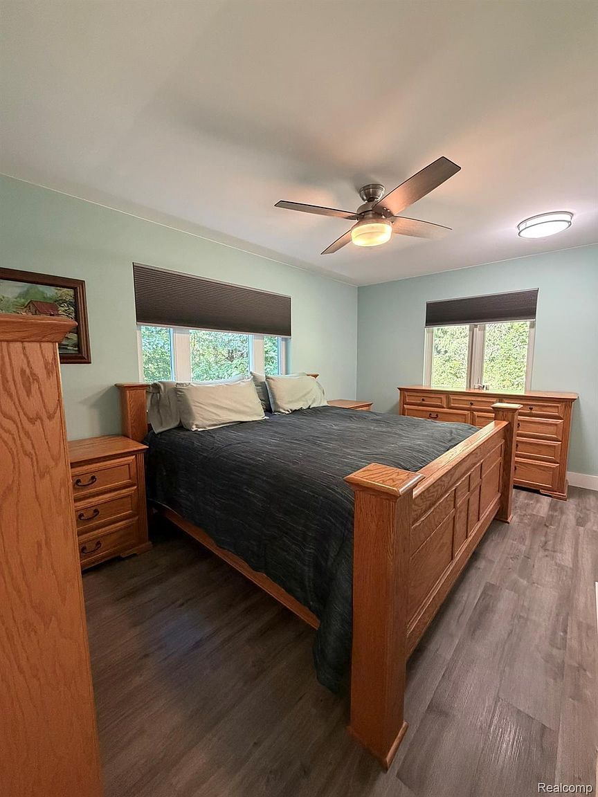 825 Rowlinson Ln, photo 21