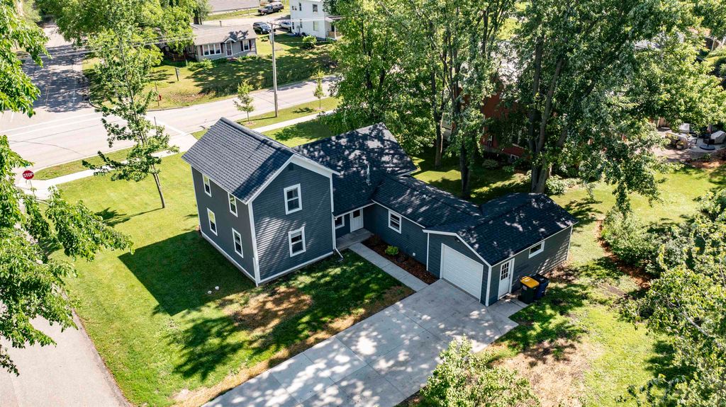 201 Mill St, Amherst, WI - View 5