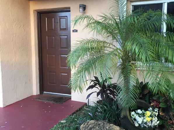 541 NW 82nd Ct, Miami, FL