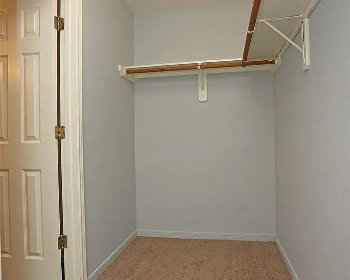 7518 Drifting Willow Ct — Photo 17