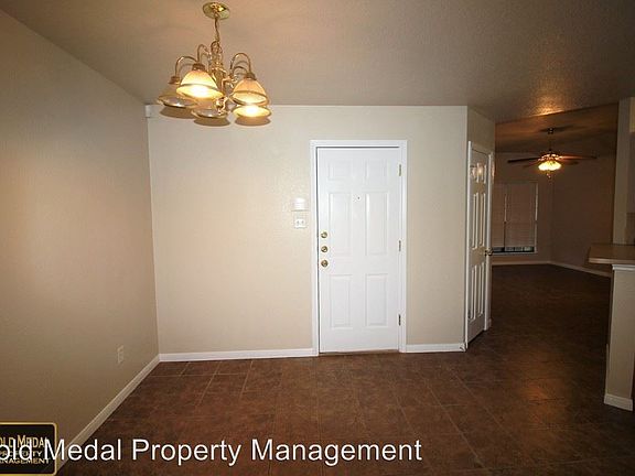 5th image of 1109 Cinch Dr APT A