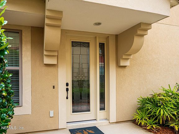 4th image of 13545 MONTECITO Place