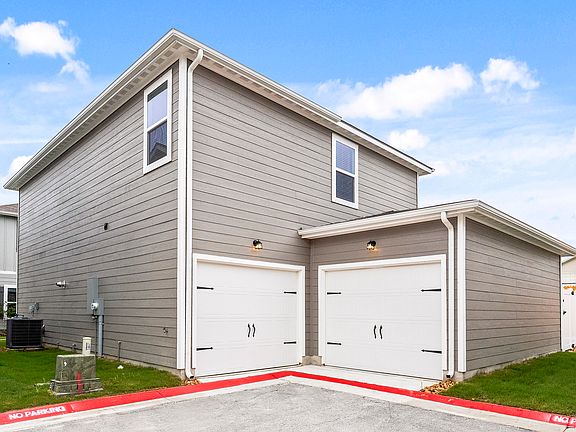 2nd image of 10915 Quinn Ct