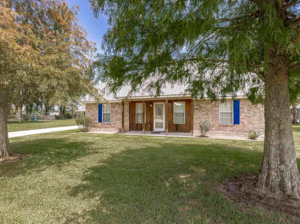 5921 Laura Rd, Fordoche, LA 70732