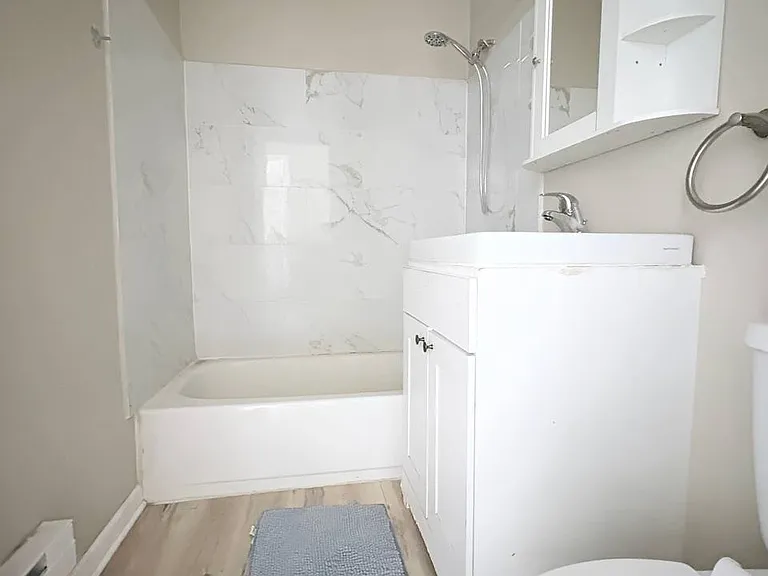 1527 Norway Ln #2B — Photo 22