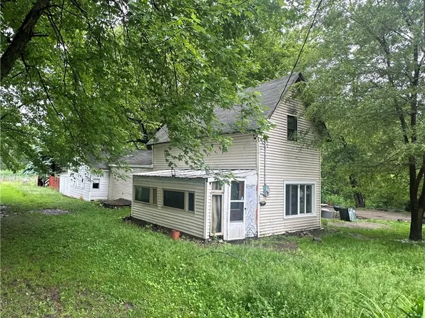 304 N Iowa St, Colfax, IA 50054