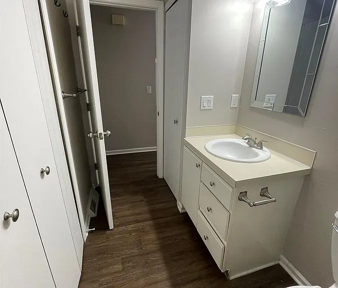 2150 Phillips Ave #B — Photo 10