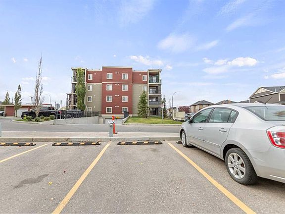 5th image of 15 N Saddlestone Way NE #210