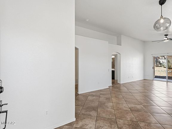 4th image of 2626 W Desert Bluffs Ct