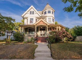 527 N Barstow St, Eau Claire, WI 54703
