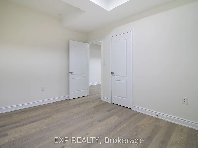 55 William Dunlop St #LOWER — Photo 7
