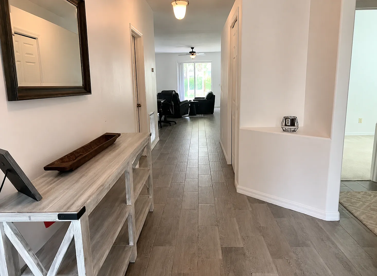 3 bed, 1905 sqft, $2,630 — Photo 3