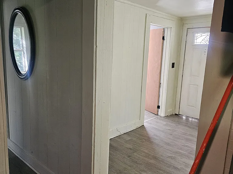 3403 Arlington Ave — Photo 2