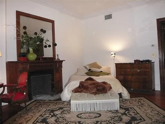 Rented by Sotheby's International Realty | media 42