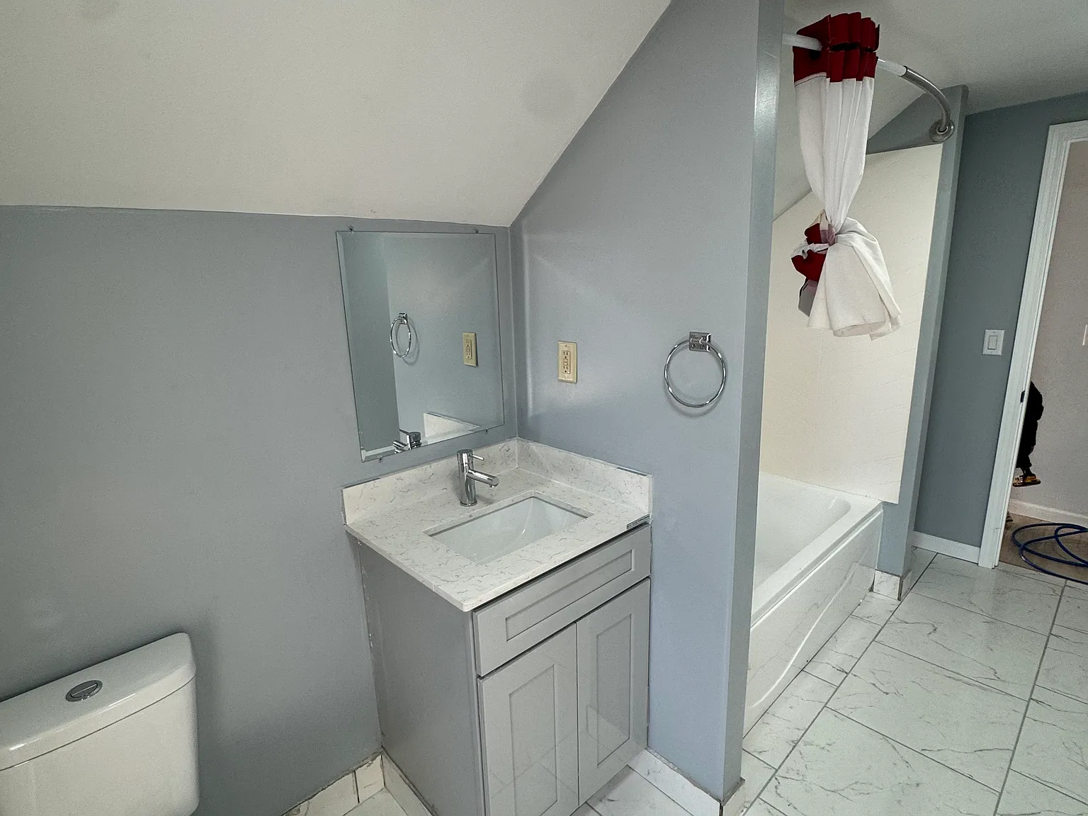 3 bed, 950 sqft, $1,350 — Photo 3