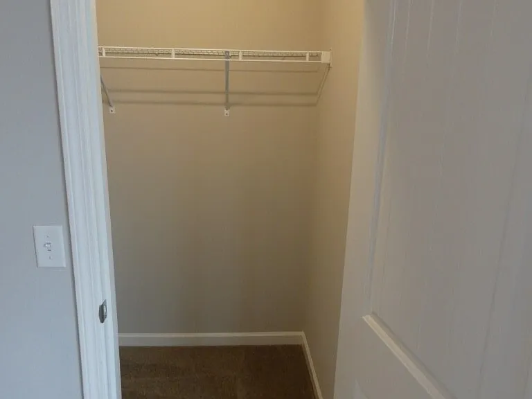 1423 Clydesdale St — Photo 16