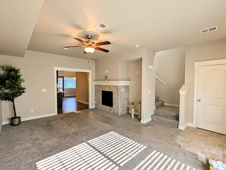 4903 Northern Lights Dr #B — Photo 3