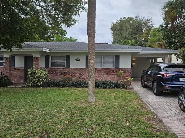 2010 NE 33rd St, Pompano Beach, FL 33064