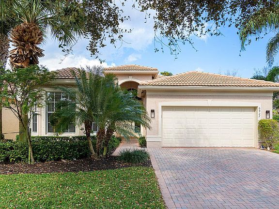 2nd image of 6927 Imperial Beach Cir