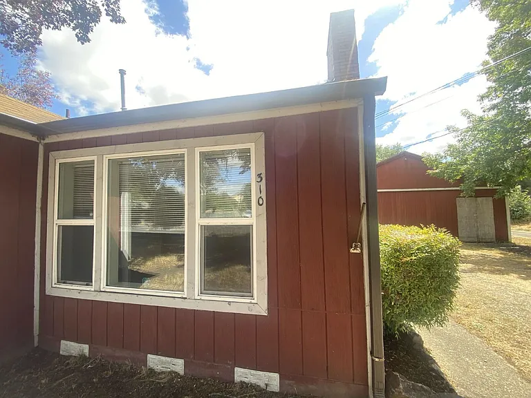 310 SE Gregory Dr — Photo 21