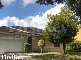 9472 SW 20th St, Hollywood, FL 33025