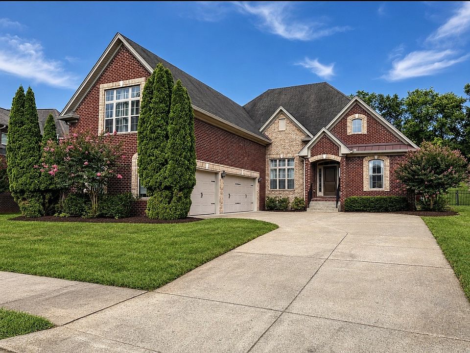 1st image of 1007 Broughton Pl