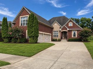 1007 Broughton Pl, Gallatin, TN 37066