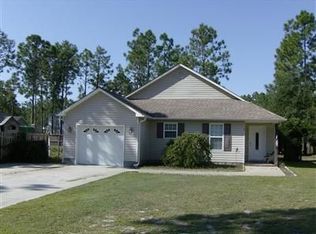 9 Cedar Rd, Southport, NC 28461