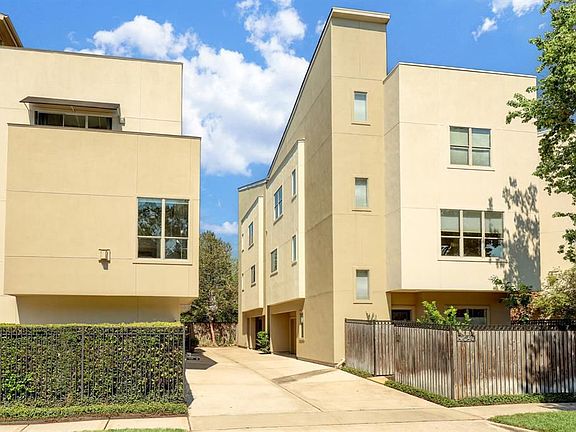 2nd image of 1964 W McKinney St Unit B
