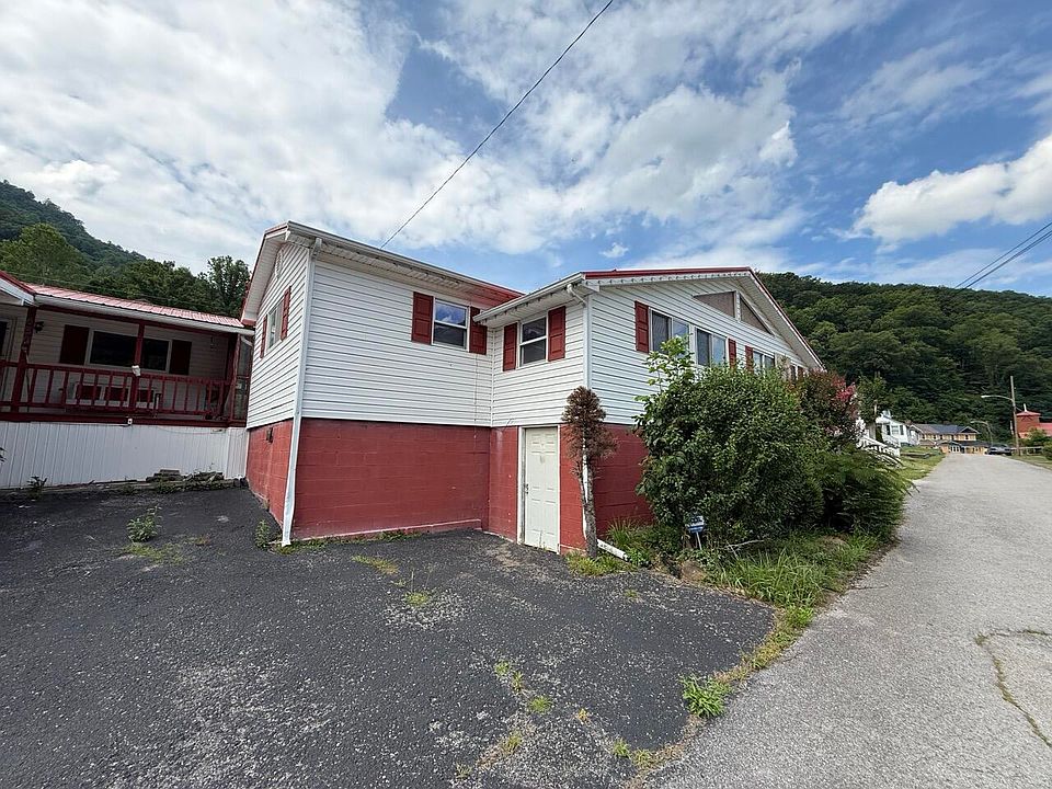 1st image of 432 1st St