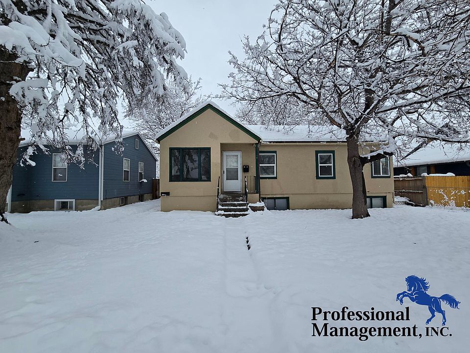 1st image of 611 Custer Ave #1