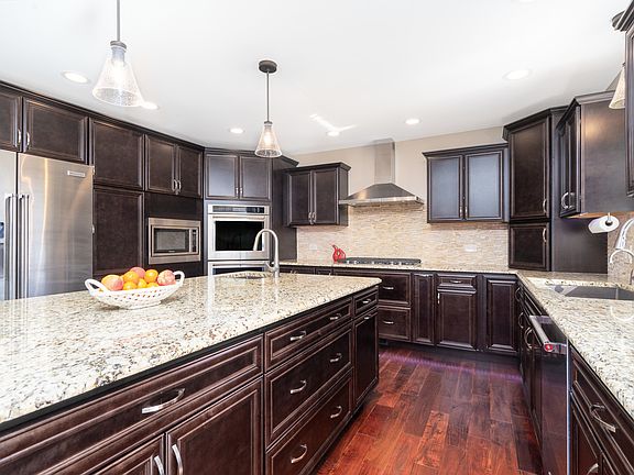 4th image of 20515 S Grand Prairie Ln