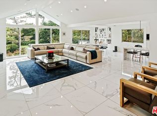 10876 Via Verona St, Los Angeles, CA 90077
