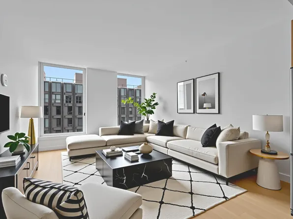 225 West 28th Street image 1 of 26