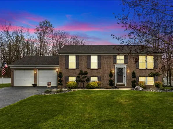 130 Neshannock Trails Dr, New Castle, PA 16105