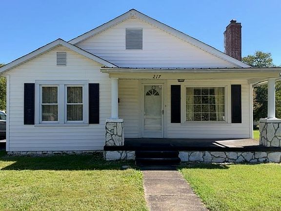 2nd image of 217 Allison St
