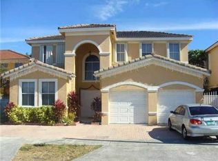 700 NW 132nd Ct, Miami, FL 33182