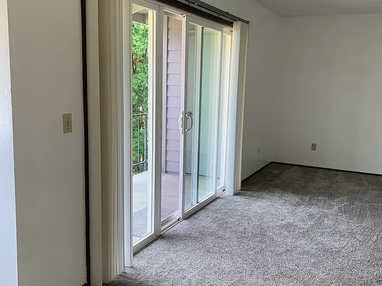 964 NE 90th Ave #964 — Photo 6