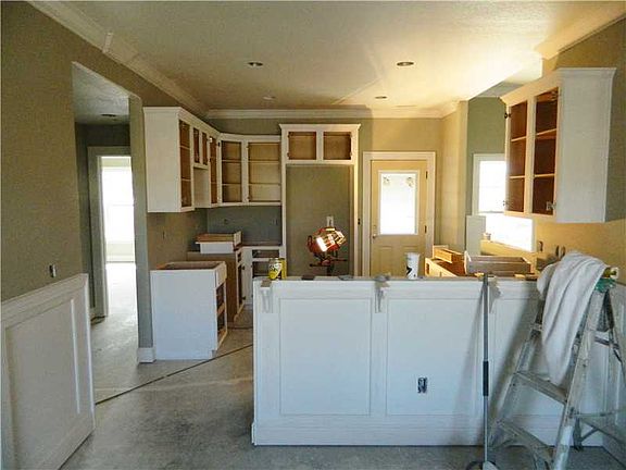 5th image of 6301 SW Brush Blvd