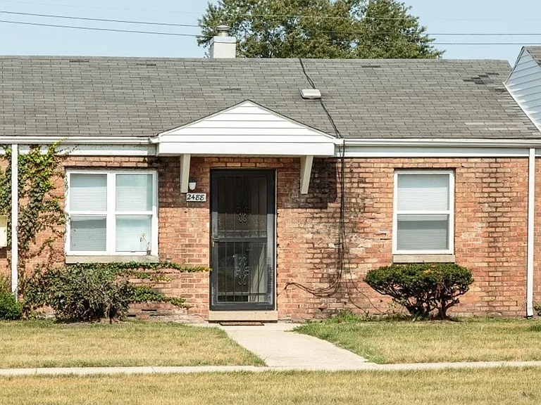 2301 Waverly Dr — Photo 14